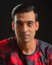 Dt. Ashish Shukla - Aarutva